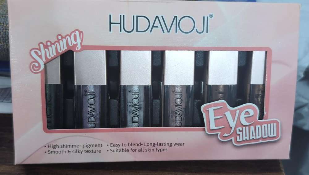 HUDAVIOJI EYE SHADOW