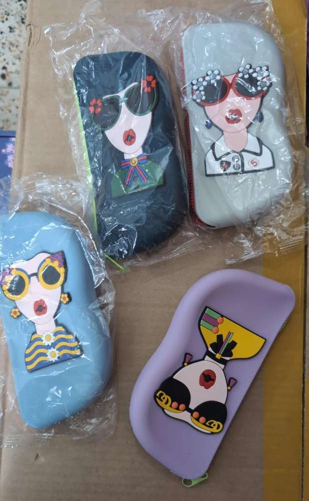 1 PCS GLASSES PURSE