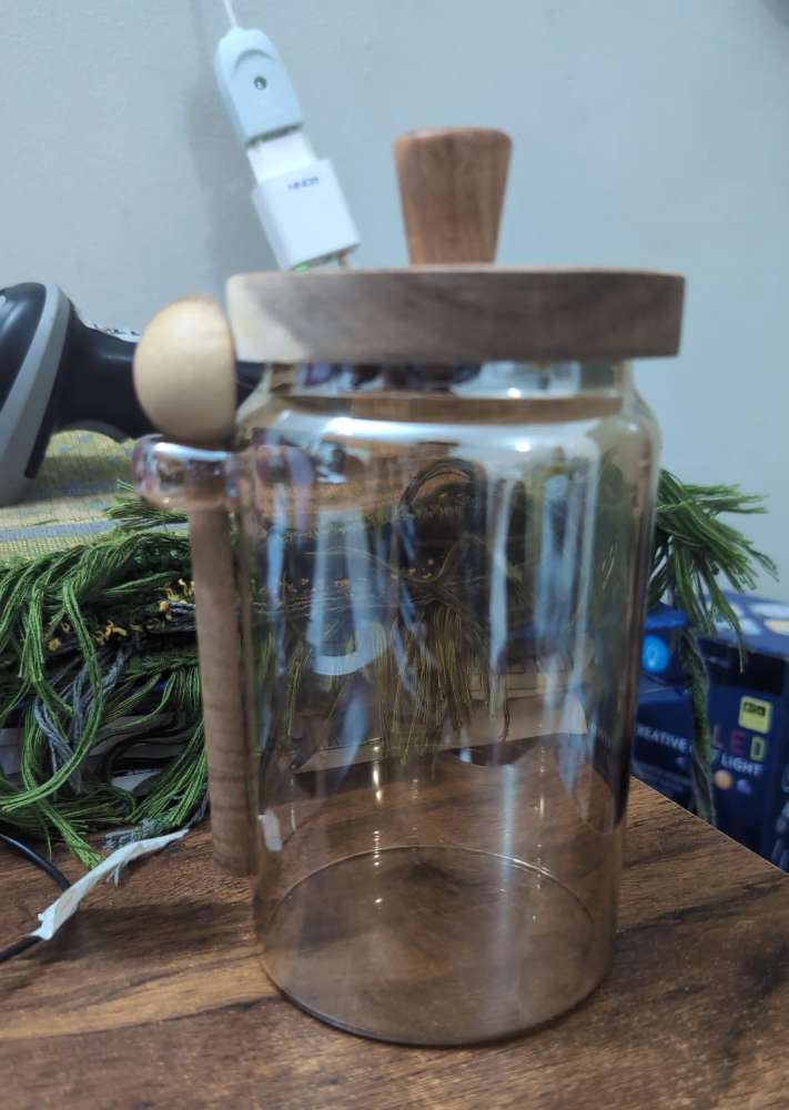BIG HONEY JAR WITH SPOON